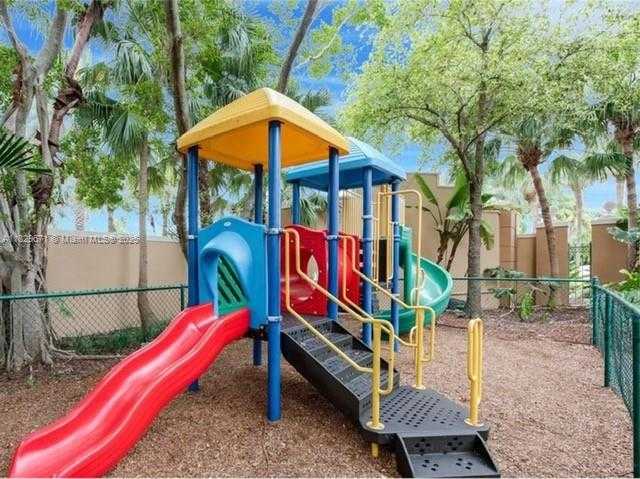 Small Image of 19877 EAST COUNTRY CLUB DR #3107, Aventura Number 12
