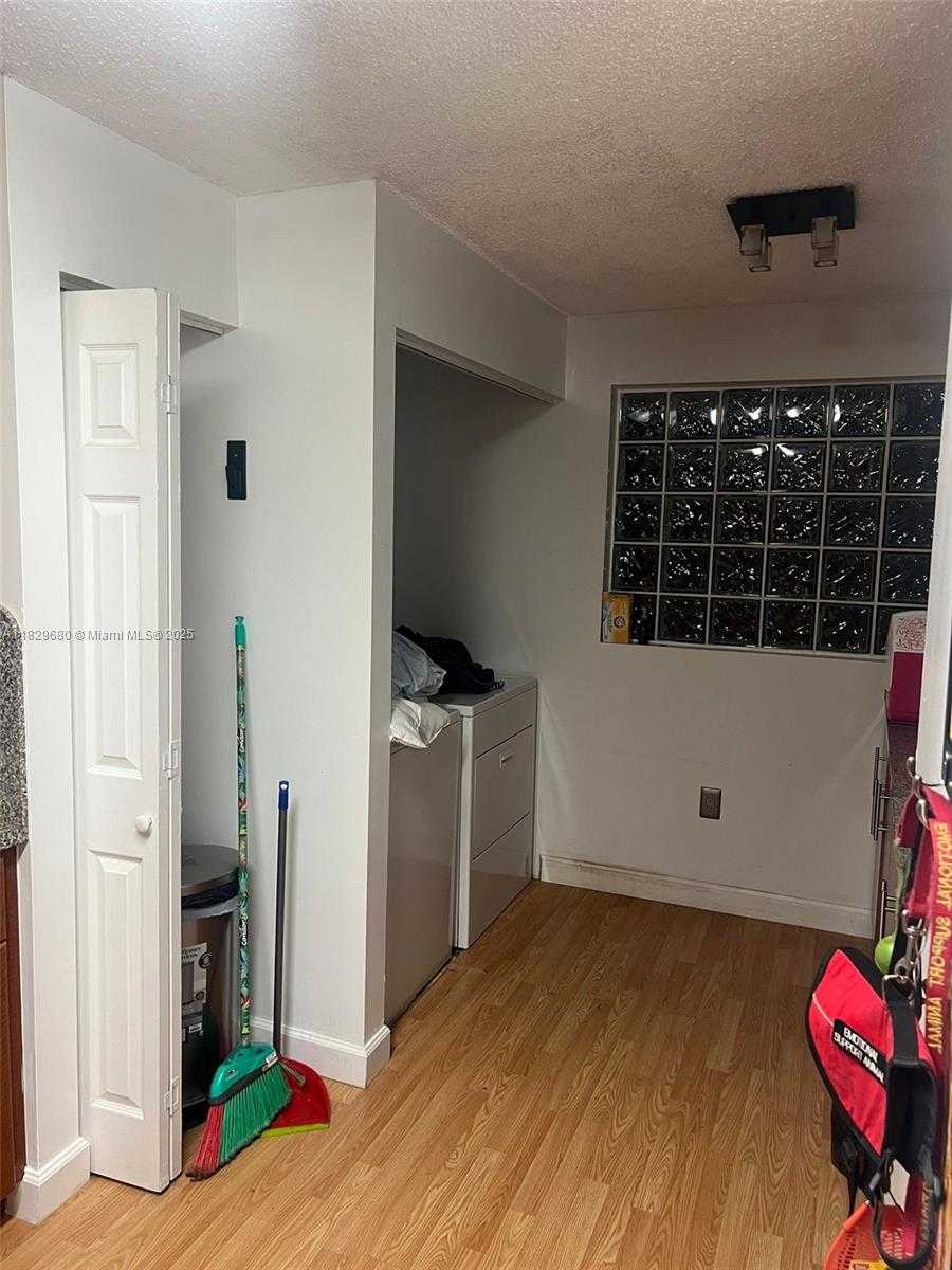 Small Image of 10010 Hammocks Blvd, Miami, FL 33196, USA Number 12