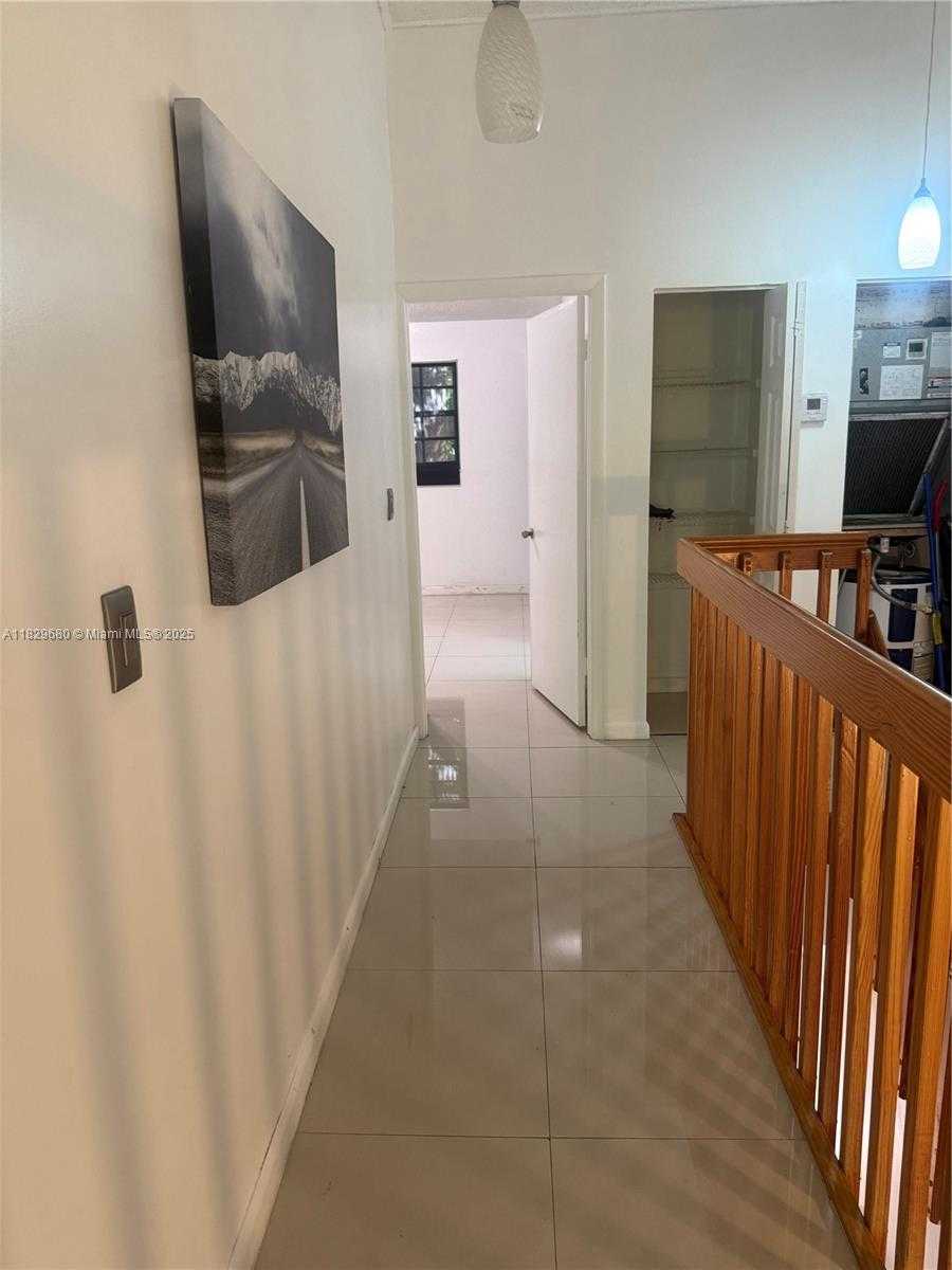 Small Image of 10010 Hammocks Blvd, Miami, FL 33196, USA Number 16
