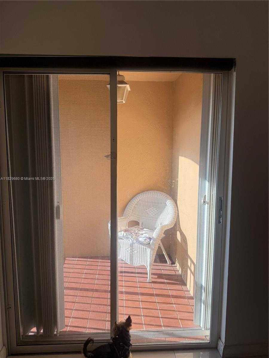 Small Image of 10010 Hammocks Blvd, Miami, FL 33196, USA Number 22