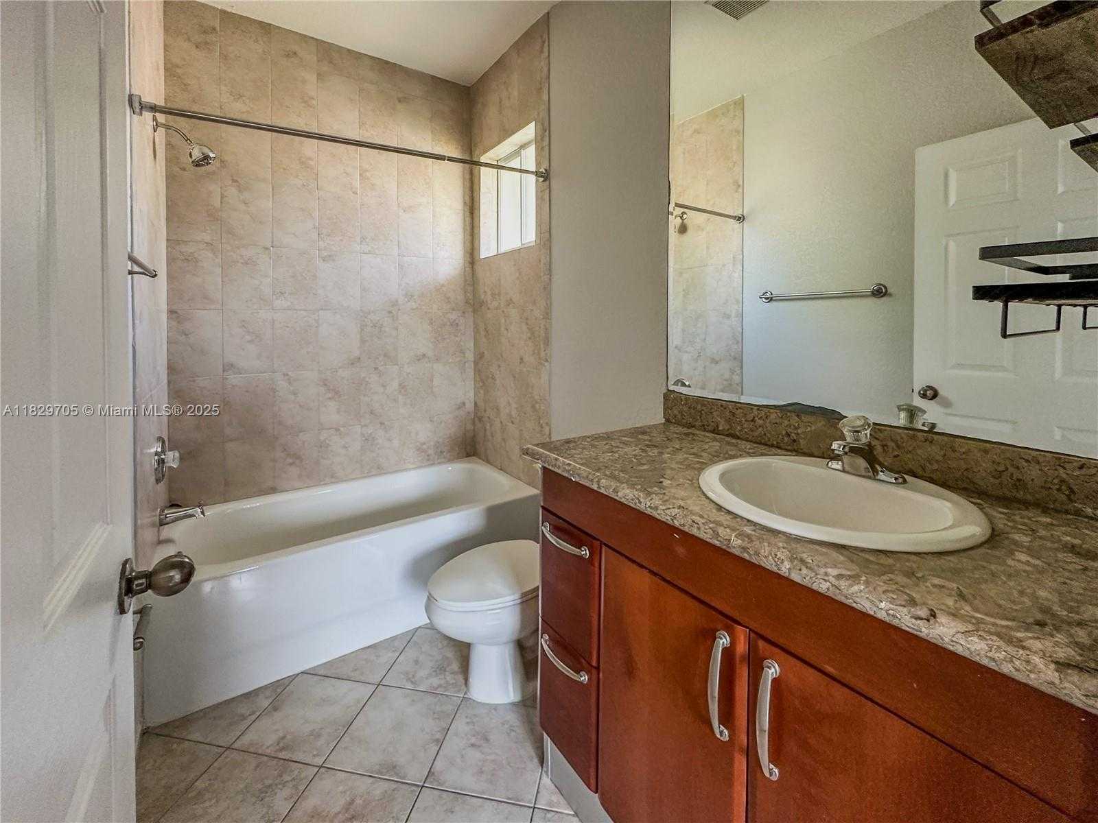 Small Image of 17866 NORTH WEST 74TH CT #17866, Hialeah Number 15