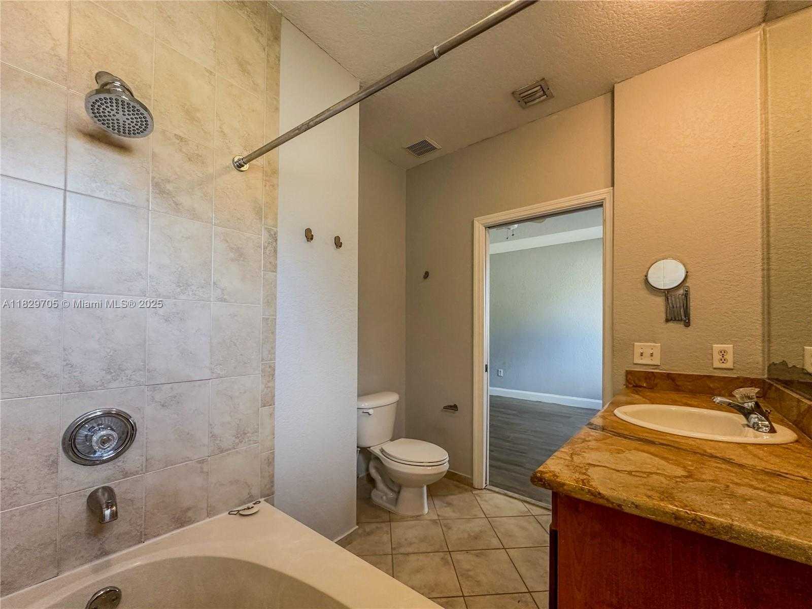 Small Image of 17866 NORTH WEST 74TH CT #17866, Hialeah Number 21