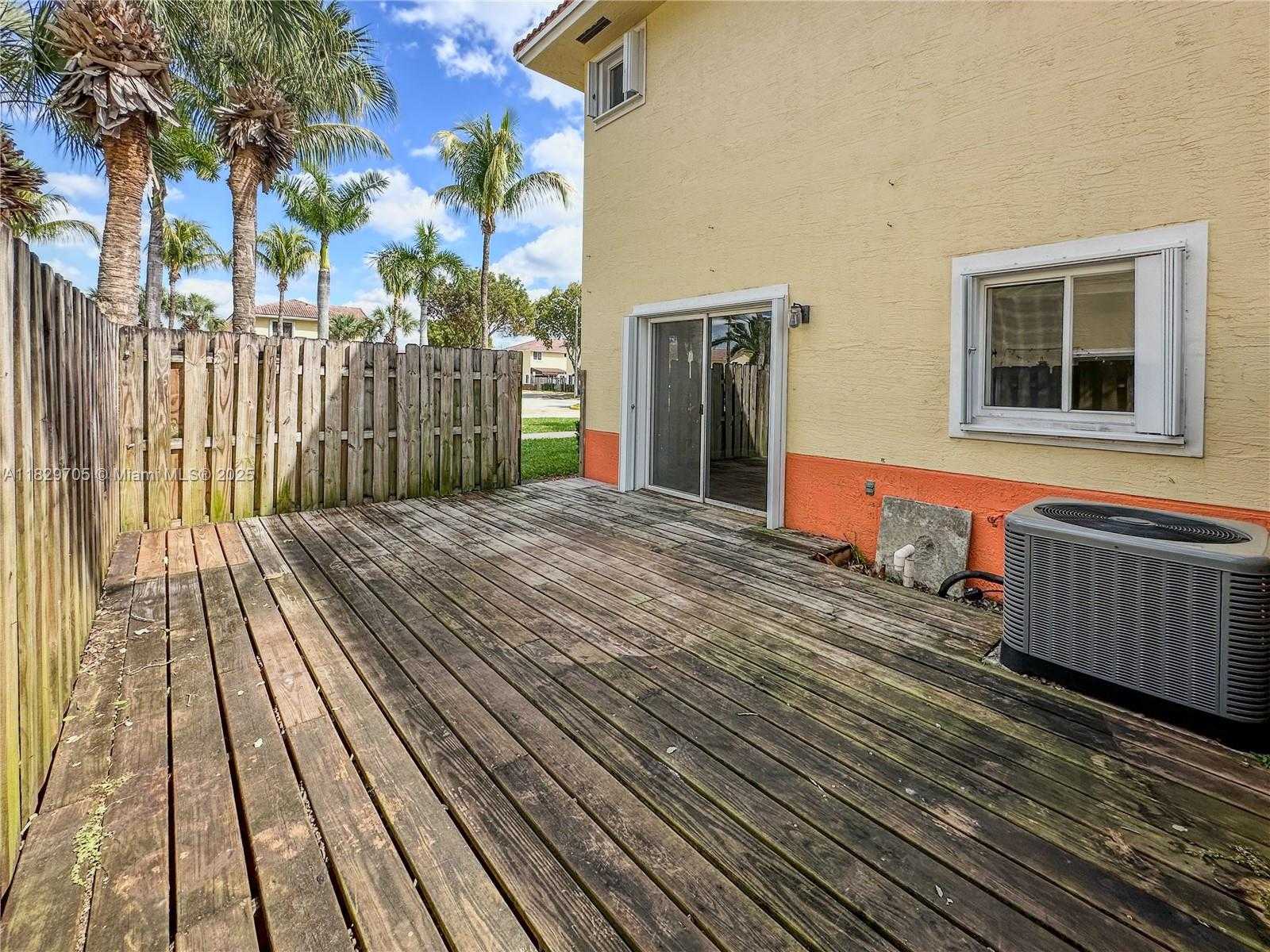 Small Image of 17866 NORTH WEST 74TH CT #17866, Hialeah Number 24
