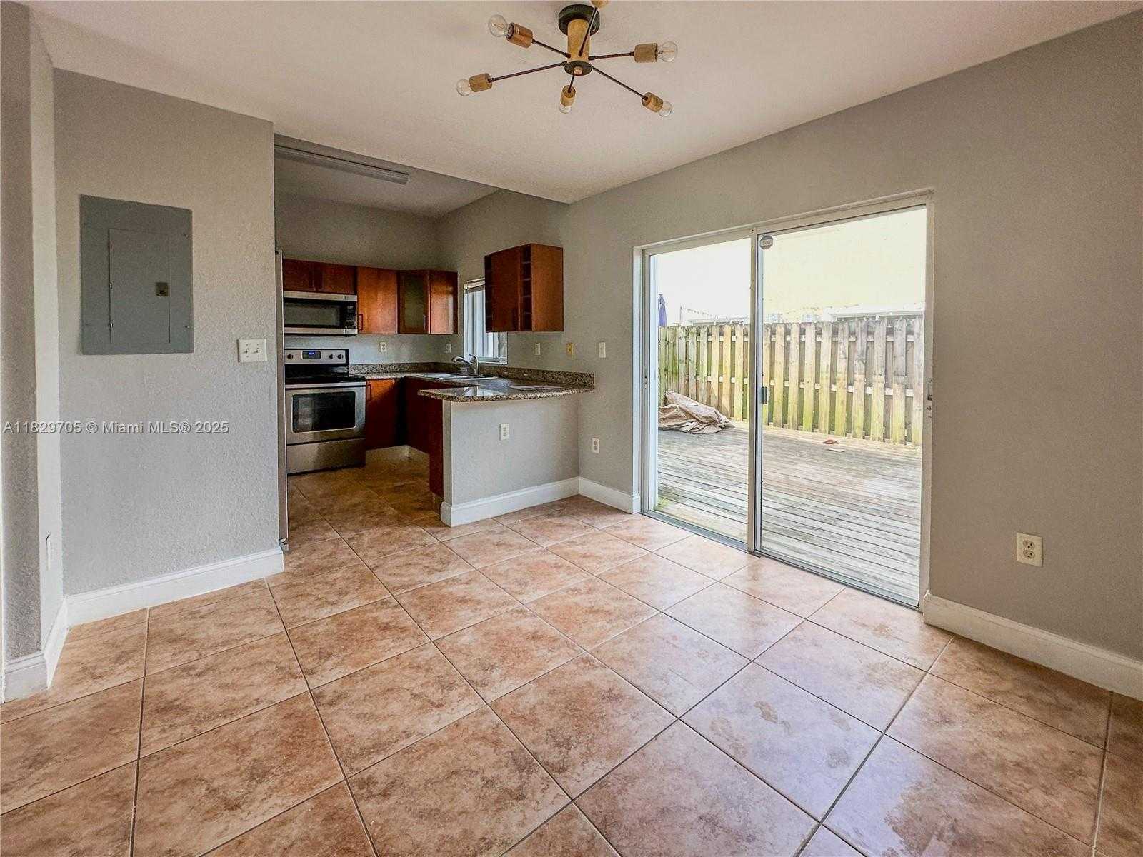 Small Image of 17866 NORTH WEST 74TH CT #17866, Hialeah Number 8
