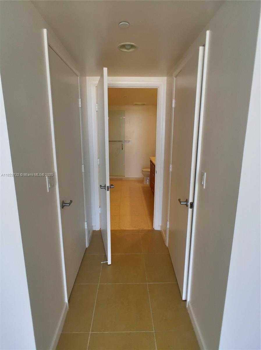 Small Image of 50 BISCAYNE BLVD #5104, Miami Number 22
