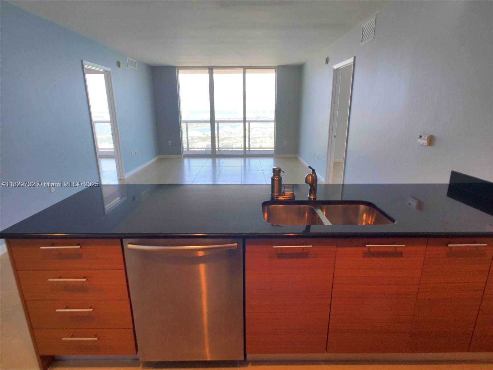 Small Image of 50 BISCAYNE BLVD #5104, Miami Number 9