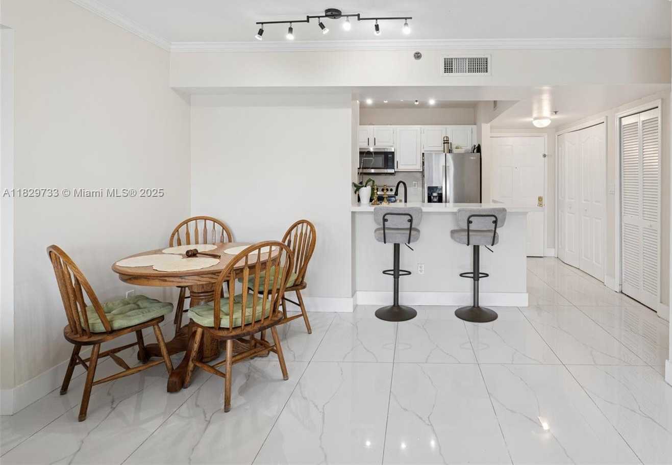 Small Image of 2665 SOUTH WEST 37TH AVE #612, Miami Number 5
