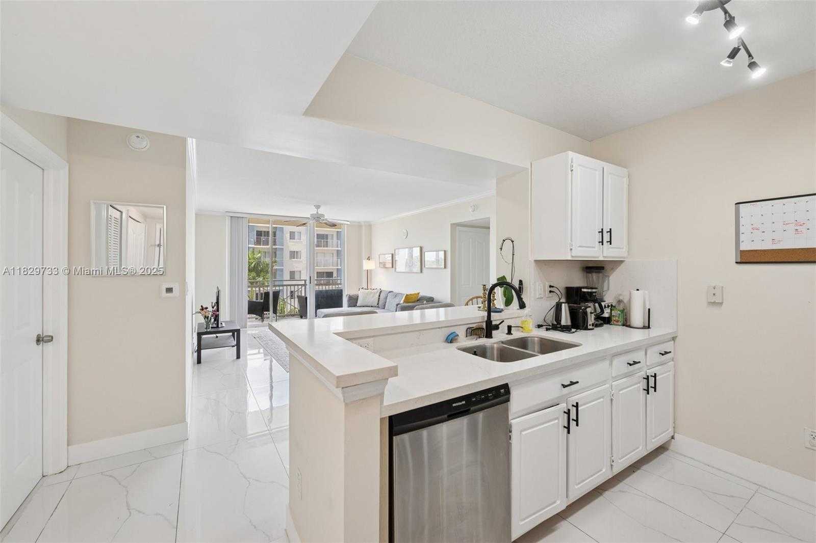 Small Image of 2665 SOUTH WEST 37TH AVE #612, Miami Number 6
