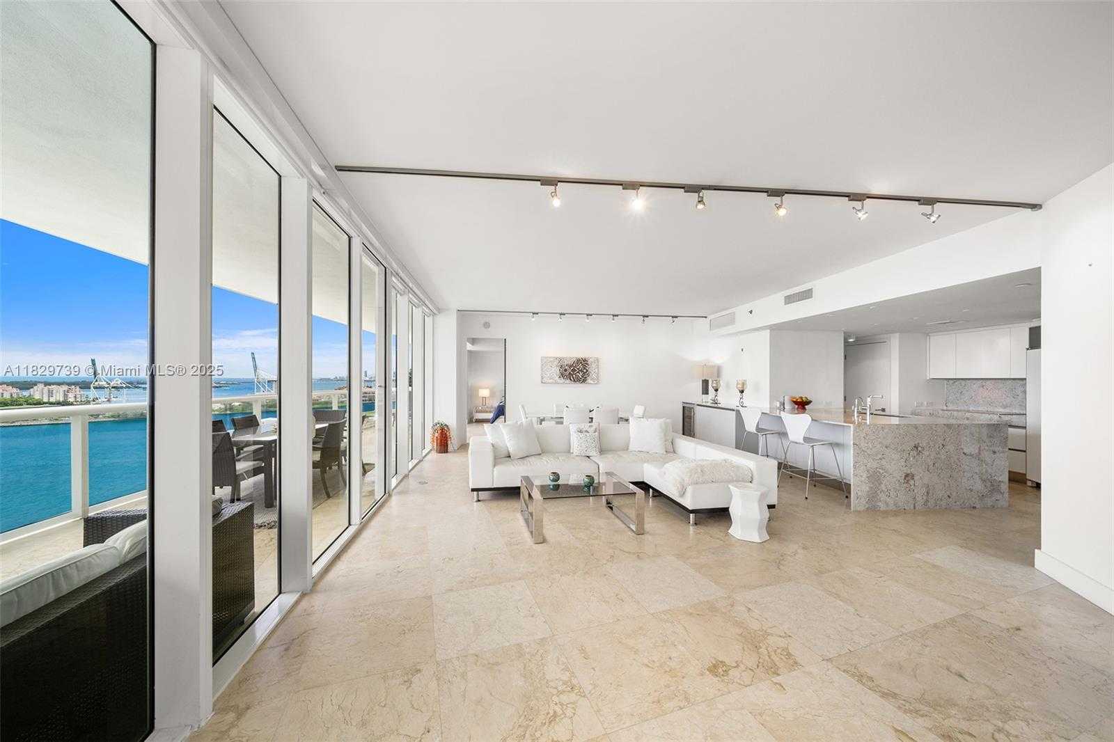 Small Image of 400 ALTON RD #2208, Miami Beach Number 10