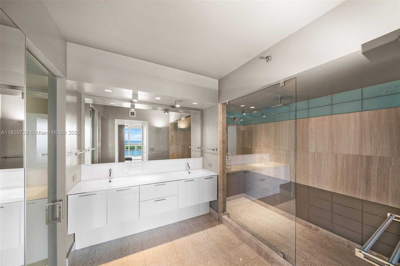 Small Image of 400 ALTON RD #2208, Miami Beach Number 13