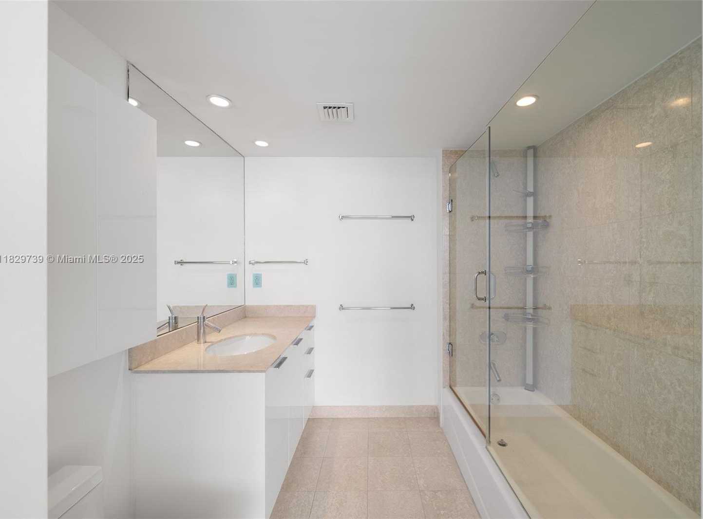 Small Image of 400 ALTON RD #2208, Miami Beach Number 17