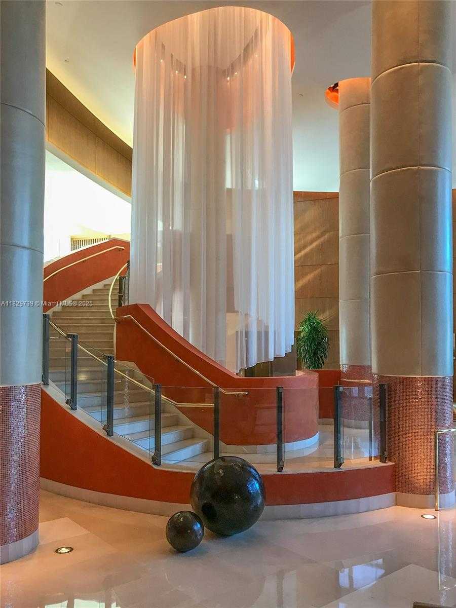 Small Image of 400 ALTON RD #2208, Miami Beach Number 24
