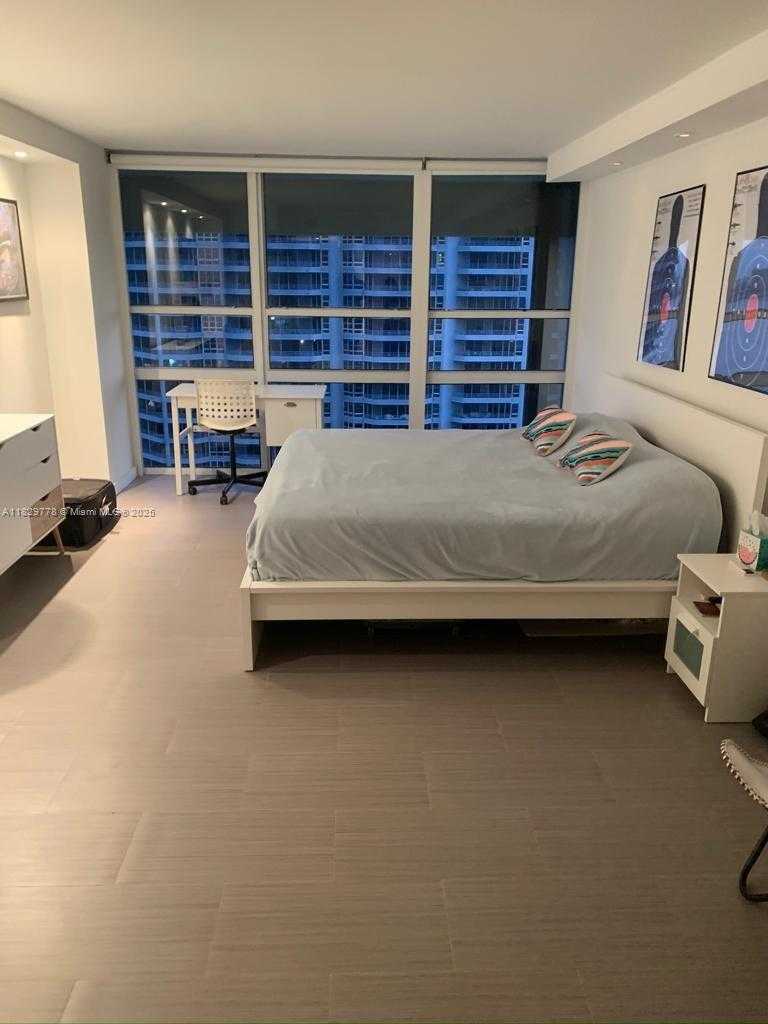 Small Image of 600 NORTH EAST 36TH ST #PH3, Miami Number 18