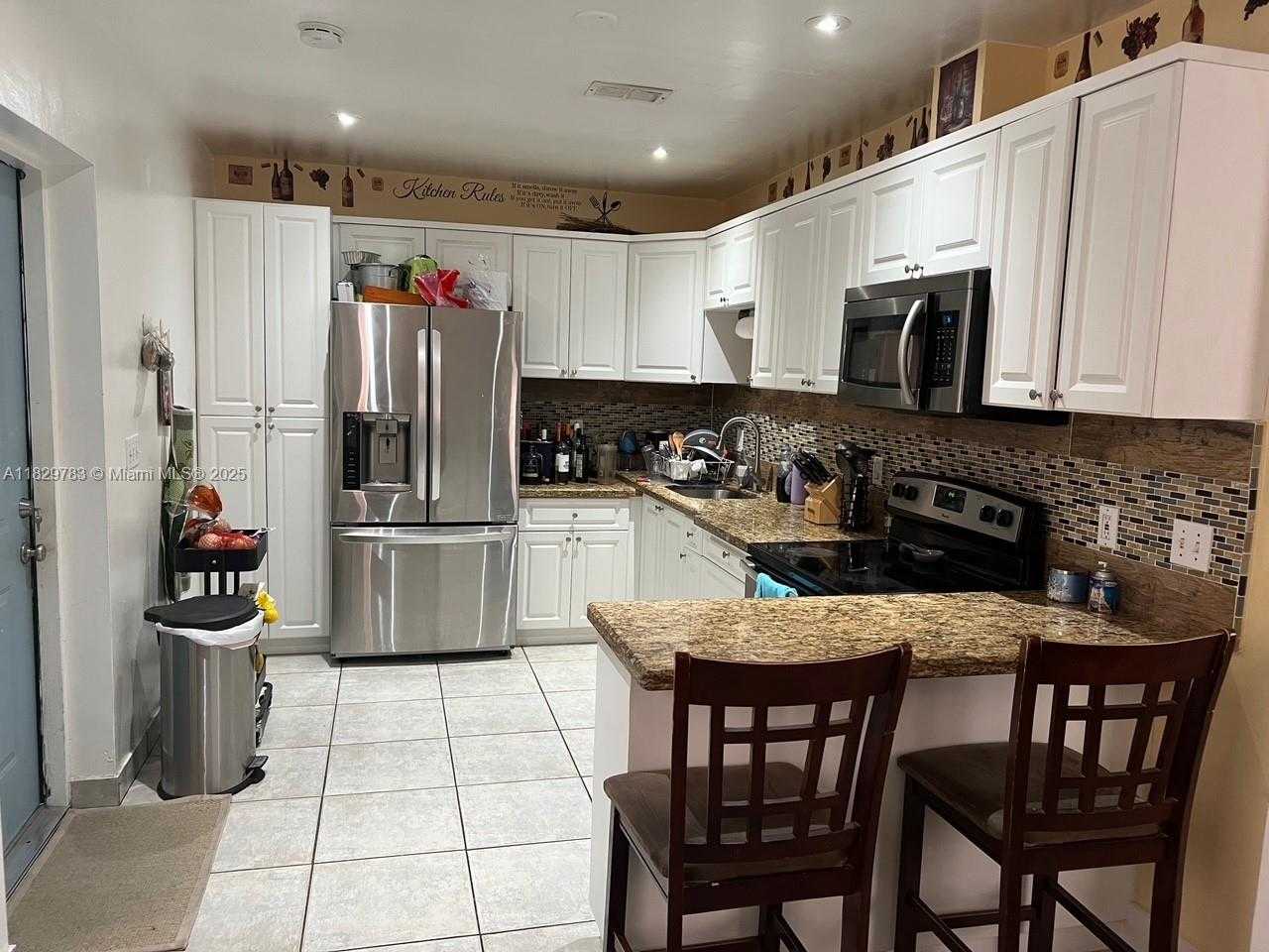 Small Image of 7595 SOUTH WEST 28TH ST RD, Miami Number 6