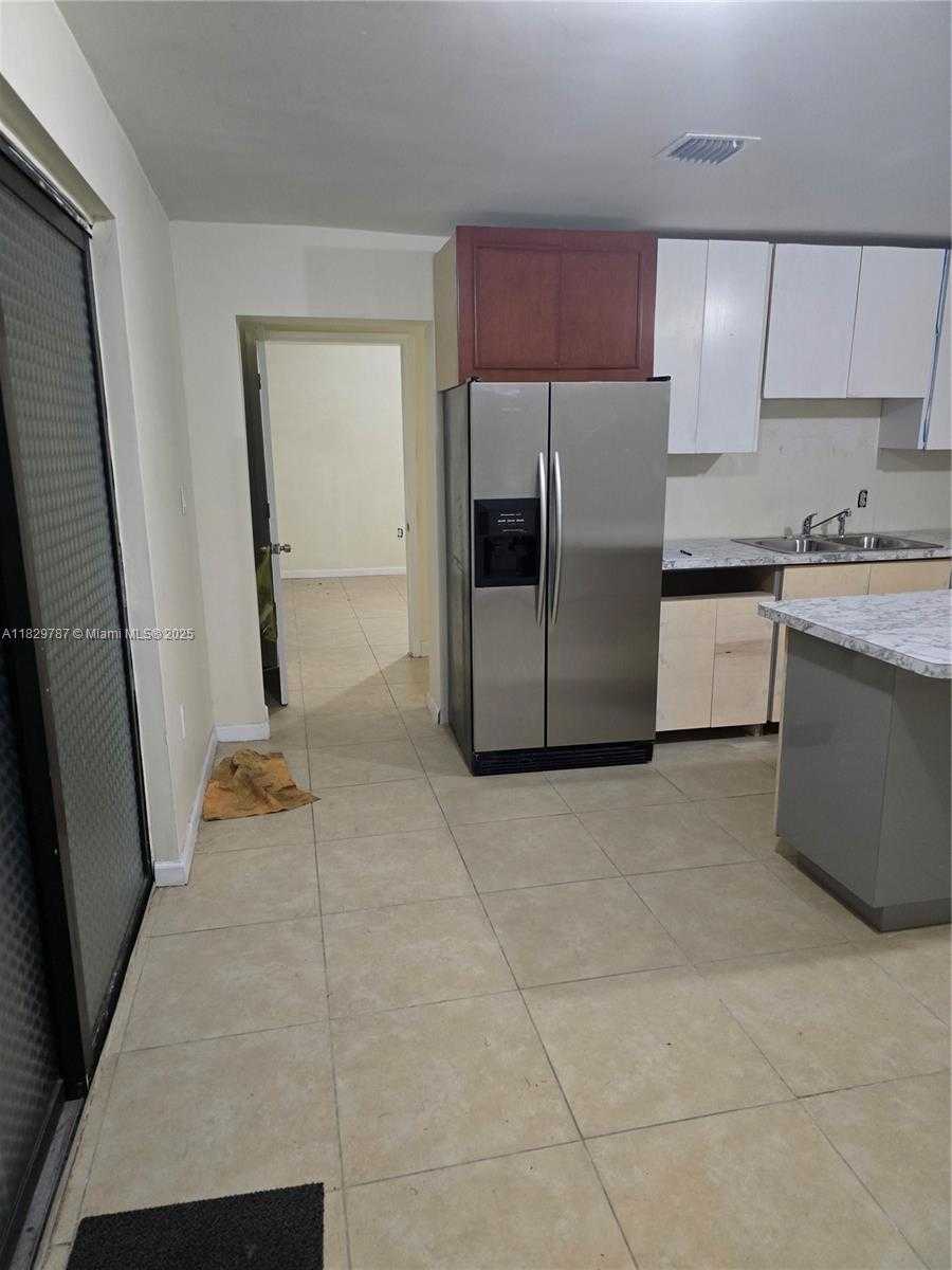 Small Image of 9200 SOUTH WEST 164TH ST #9200, Palmetto Bay Number 3