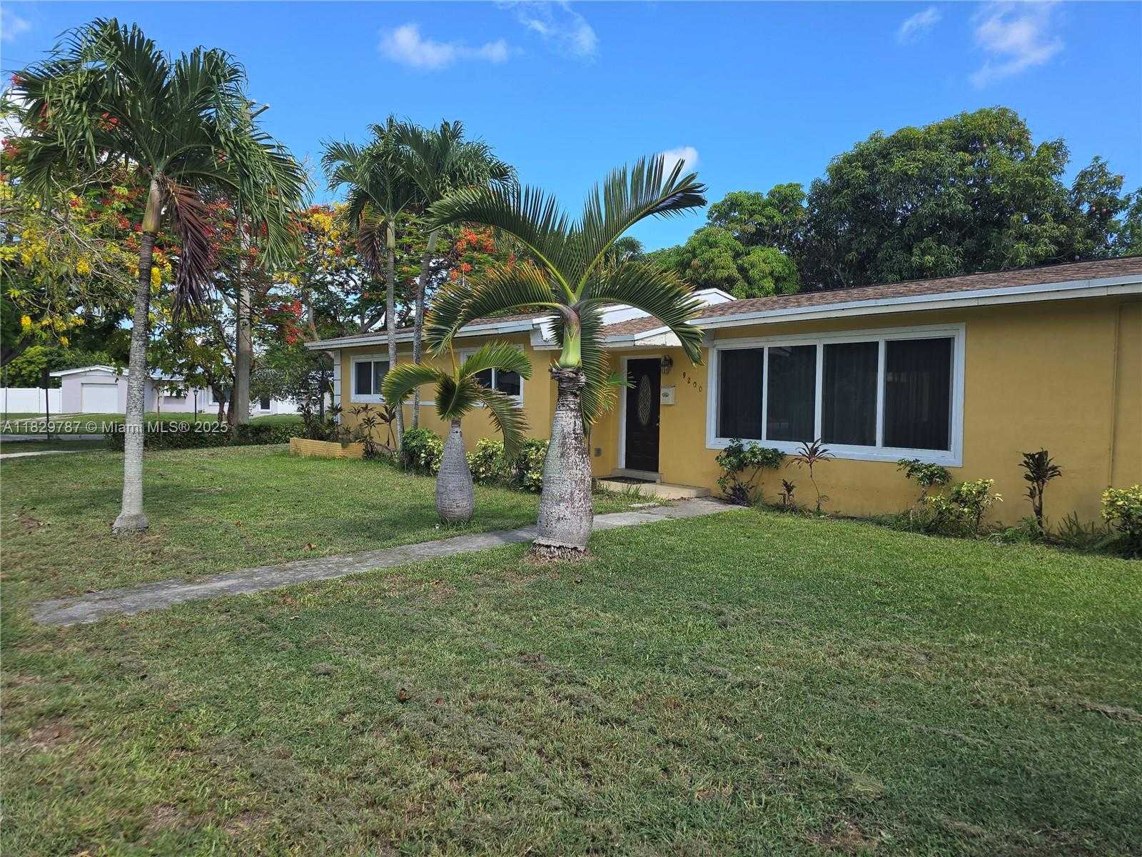 Small Image of 9200 SOUTH WEST 164TH ST #9200, Palmetto Bay Number 4