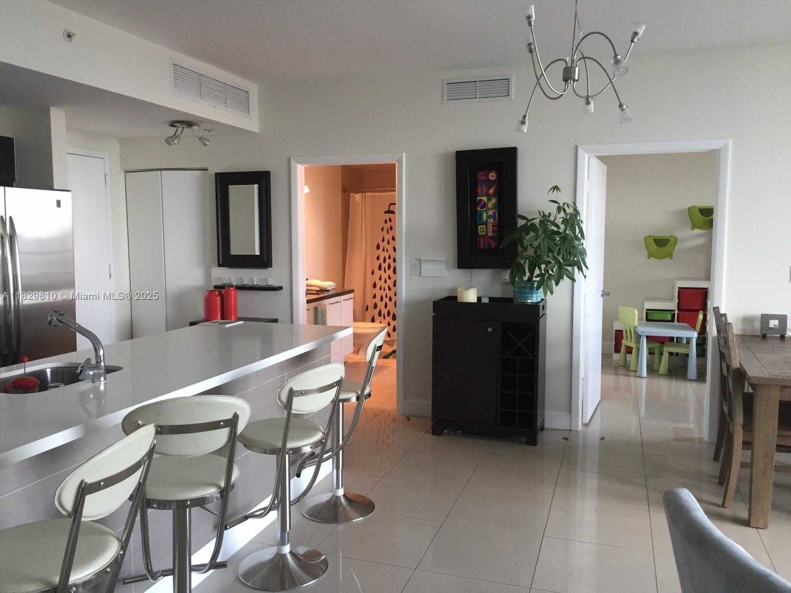 Small Image of 90 SOUTH WEST 3RD ST #4205, Miami Number 3