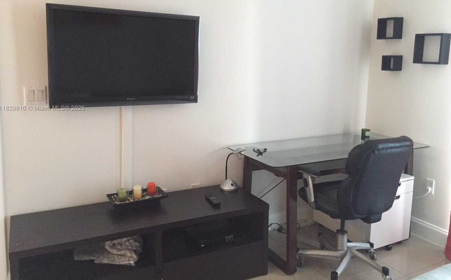 Small Image of 90 SOUTH WEST 3RD ST #4205, Miami Number 7
