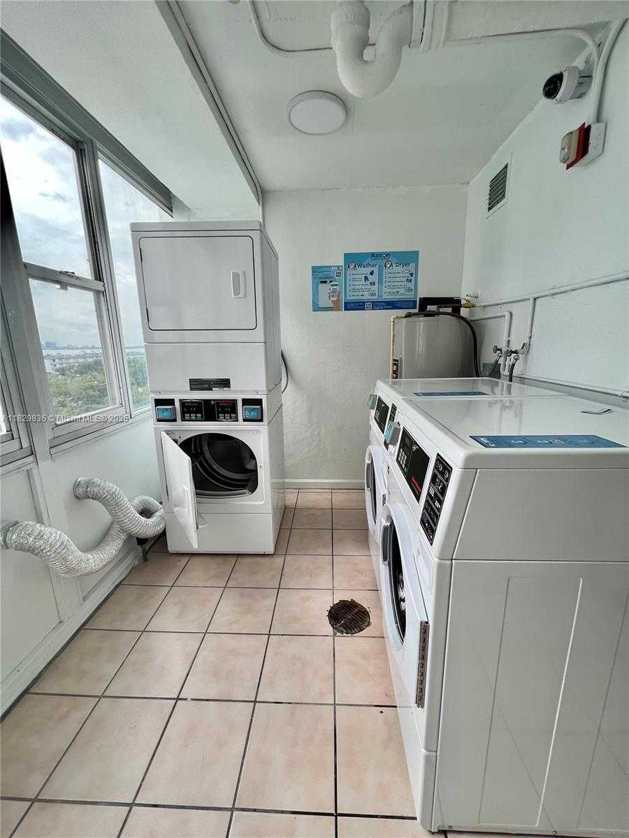 Small Image of 7545 EAST TREASURE DR #7K, North Bay Village Number 15