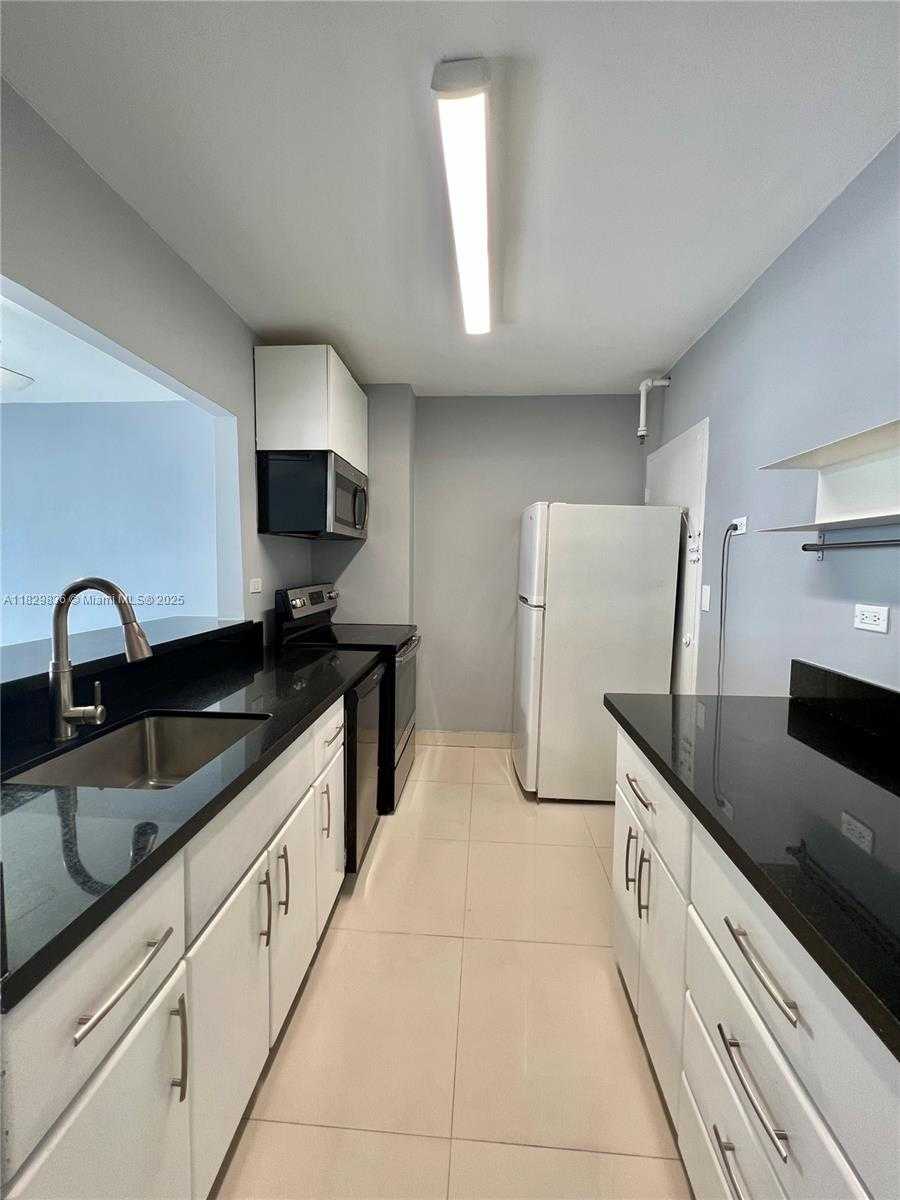 Small Image of 7545 EAST TREASURE DR #7K, North Bay Village Number 8