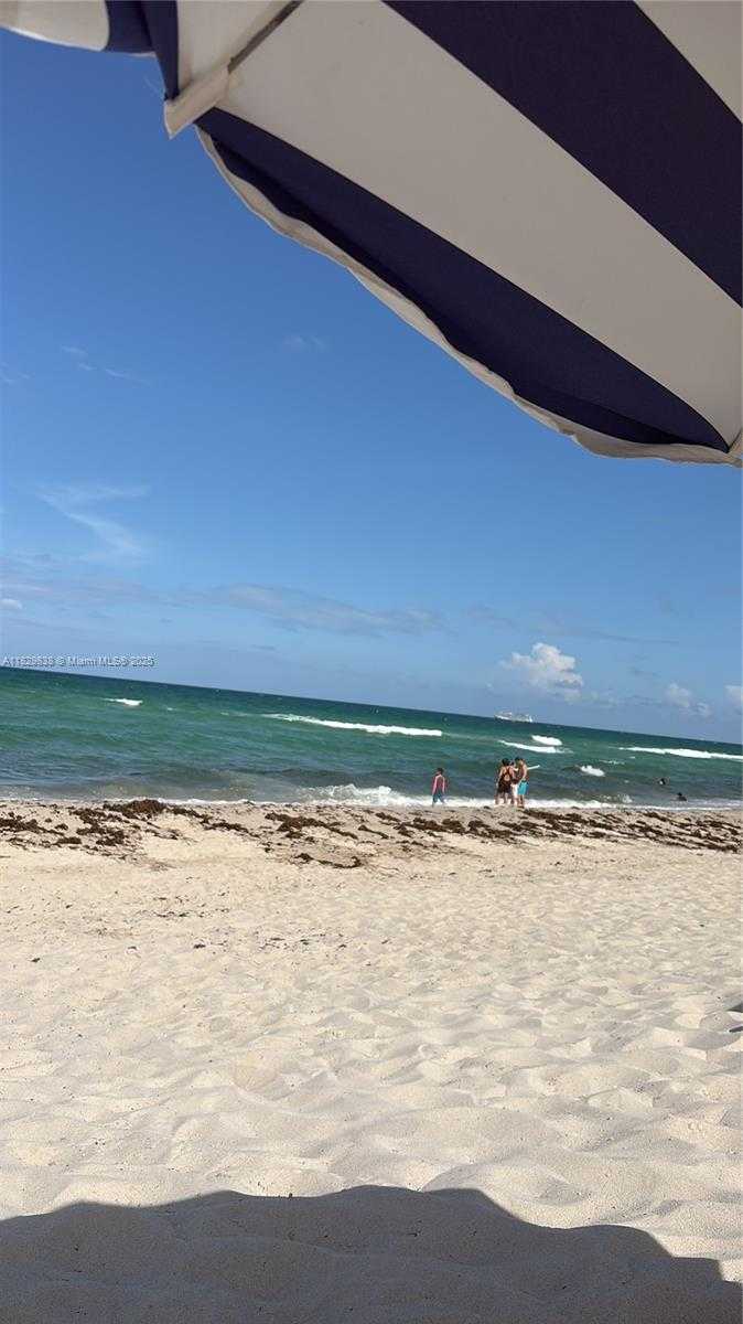 Small Image of 6039 COLLINS AVE #1407, Miami Beach Number 18