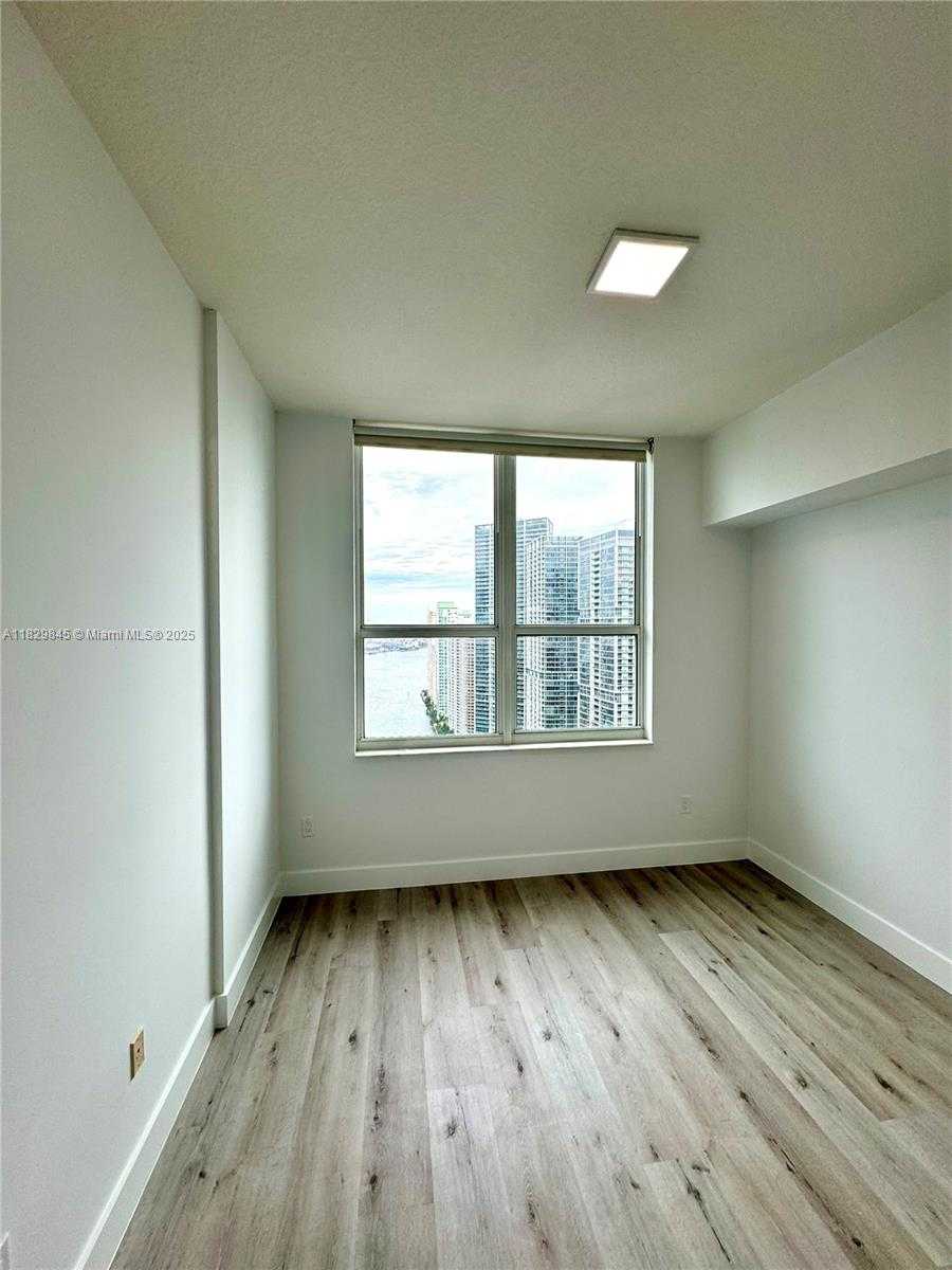 Small Image of 31 SOUTH EAST 5TH ST #4214, Miami Number 10
