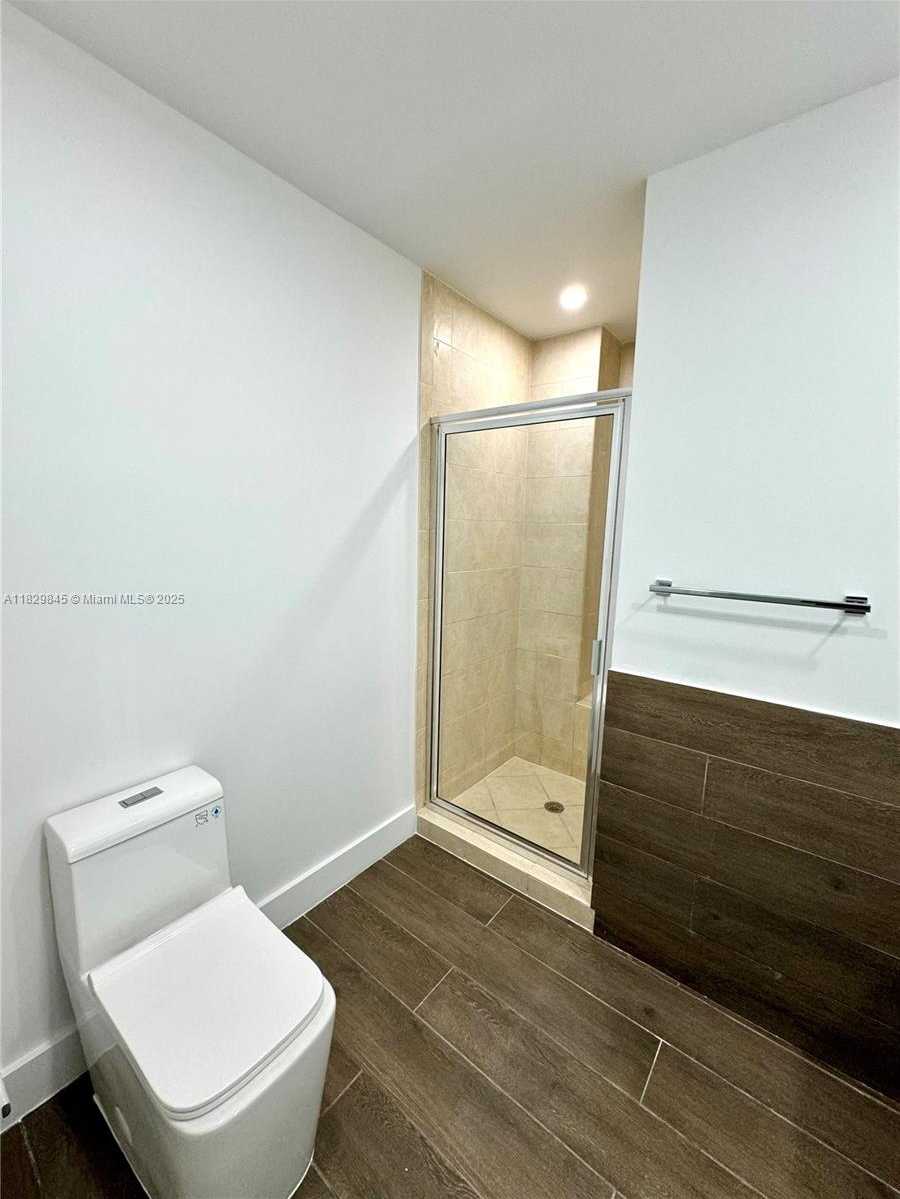 Small Image of 31 SOUTH EAST 5TH ST #4214, Miami Number 13