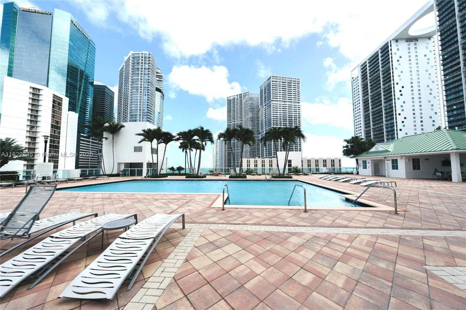 Small Image of 31 SOUTH EAST 5TH ST #4214, Miami Number 21