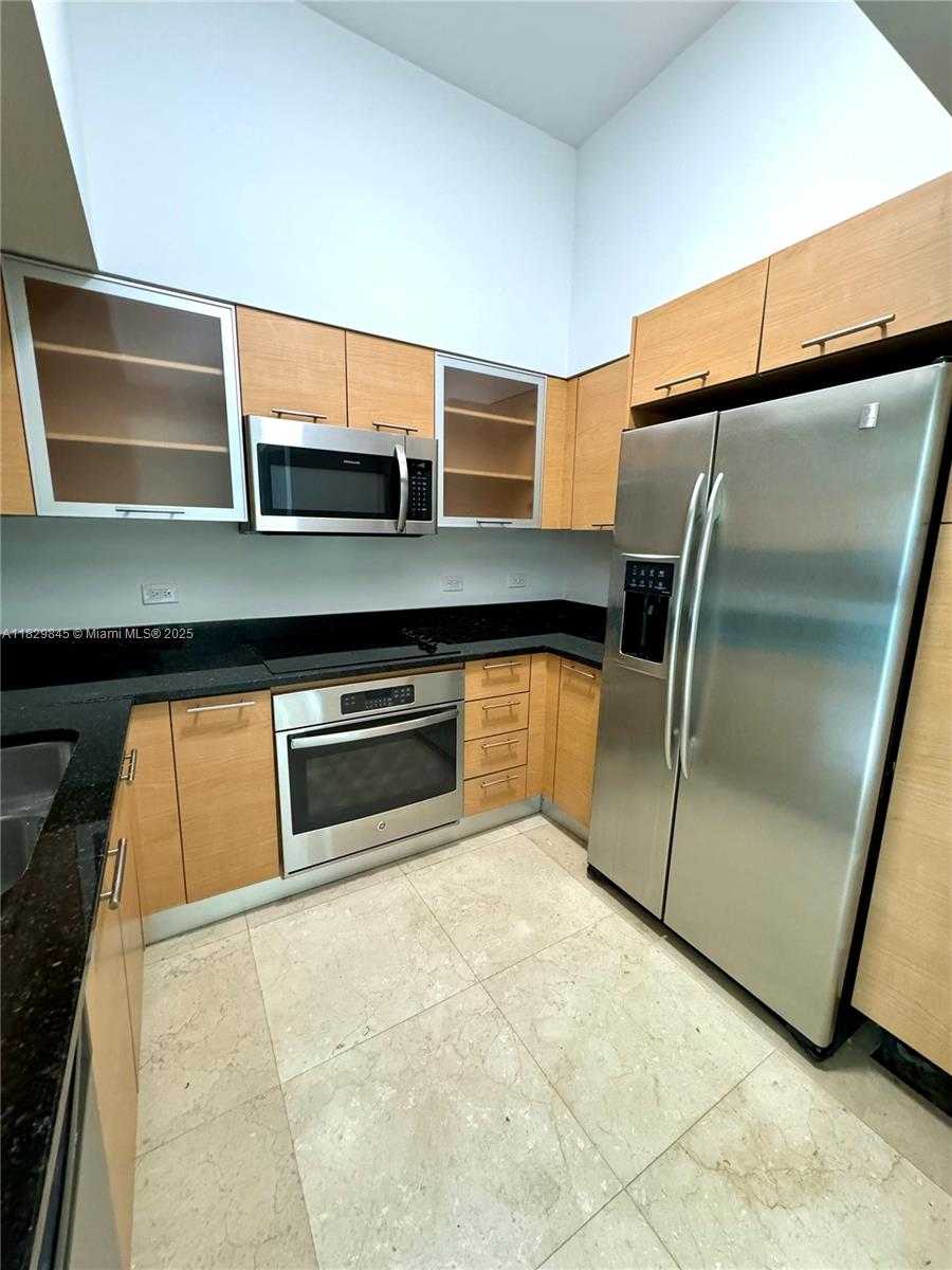 Small Image of 31 SOUTH EAST 5TH ST #4214, Miami Number 4