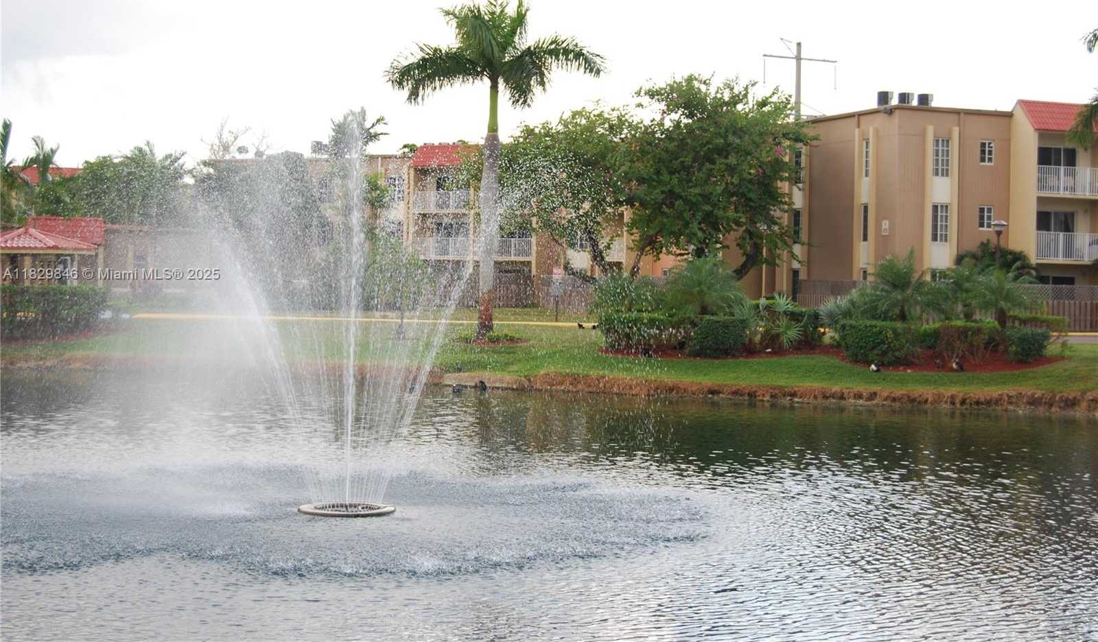Small Image of 5201 GENEVA WAY #206, Doral Number 15