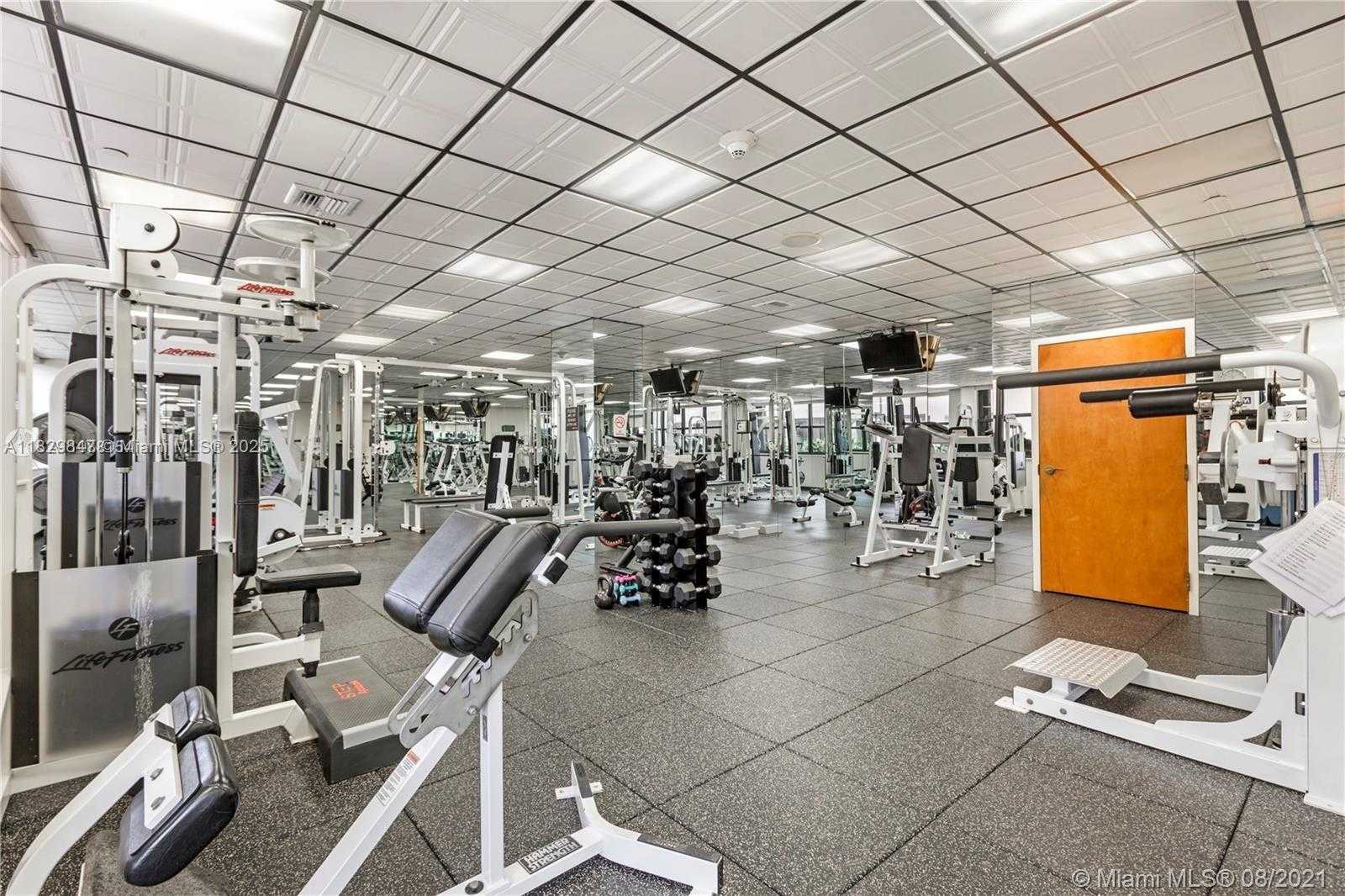 Small Image of 5757 COLLINS AVE #1003, Miami Beach Number 15