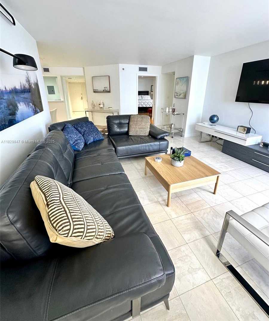 Small Image of 5757 COLLINS AVE #1003, Miami Beach Number 17