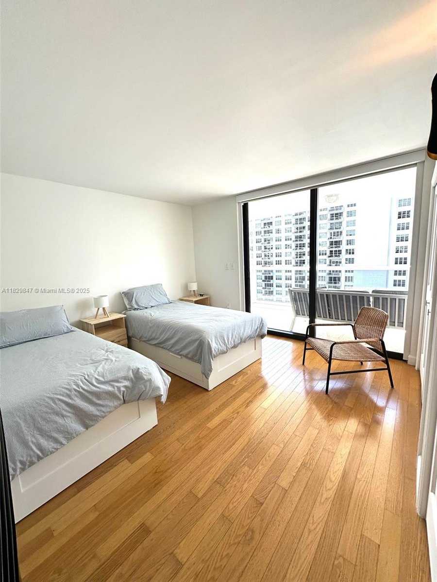 Small Image of 5757 COLLINS AVE #1003, Miami Beach Number 39