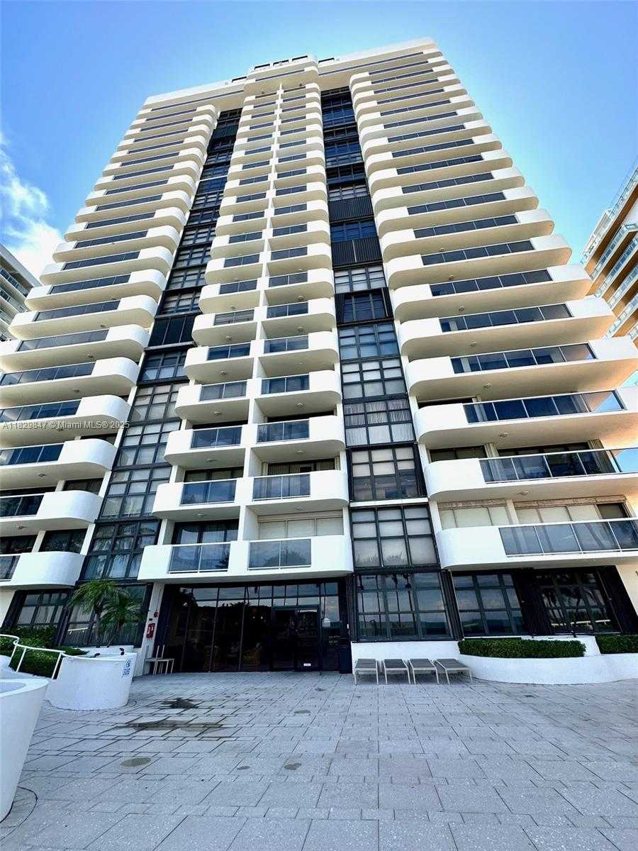 Small Image of 5757 COLLINS AVE #1003, Miami Beach Number 56