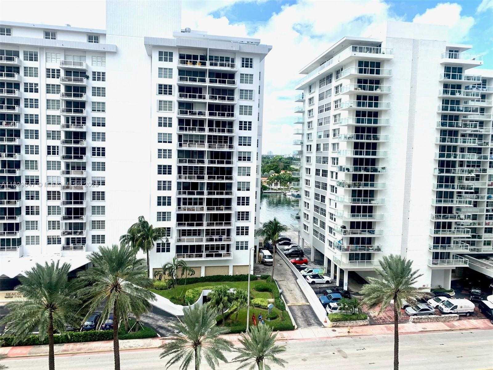 Small Image of 5757 COLLINS AVE #1003, Miami Beach Number 58