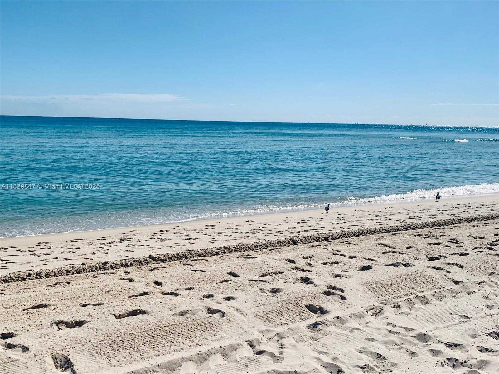 Small Image of 5757 COLLINS AVE #1003, Miami Beach Number 59