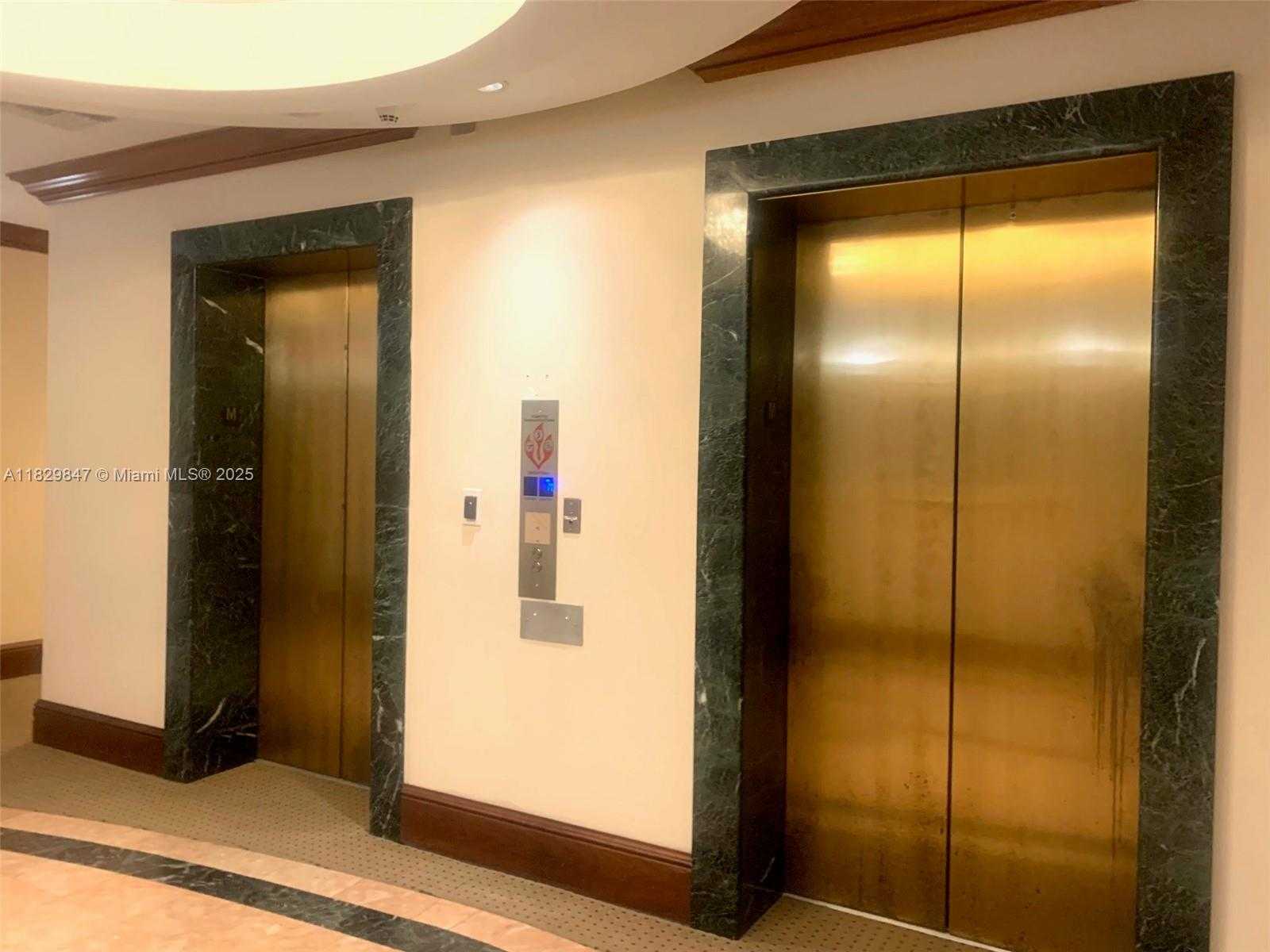 Small Image of 5757 COLLINS AVE #1003, Miami Beach Number 69