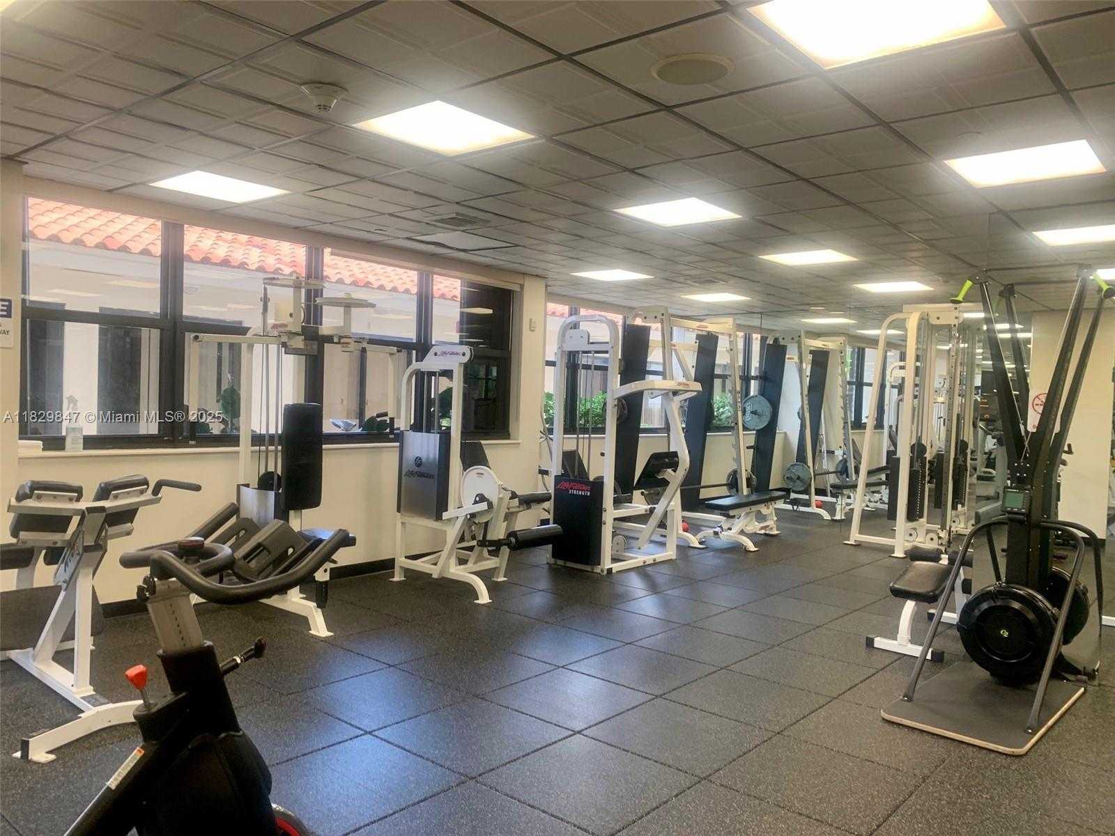 Small Image of 5757 COLLINS AVE #1003, Miami Beach Number 71