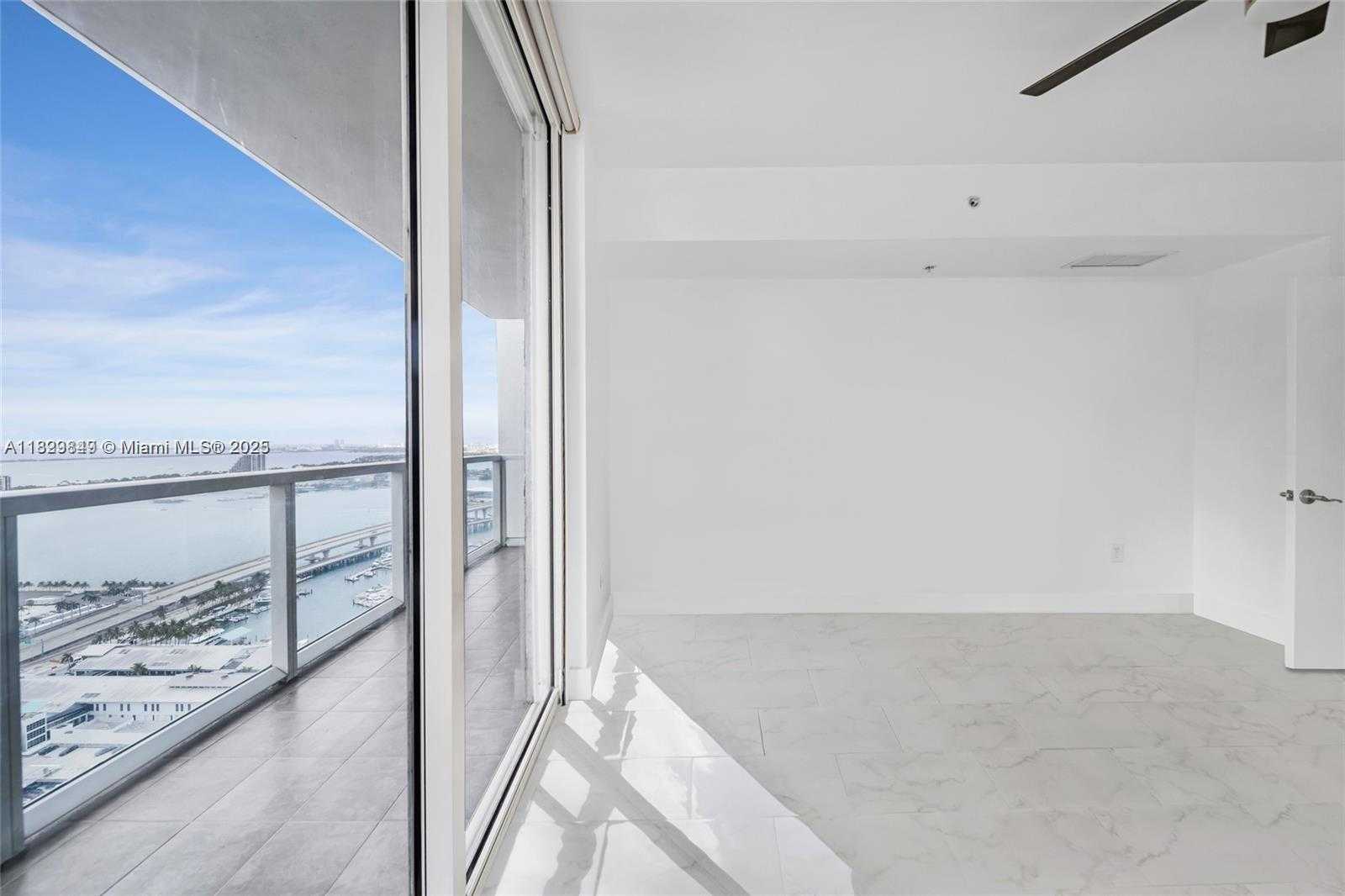 Small Image of 244 BISCAYNE BLVD #3704, Miami Number 13