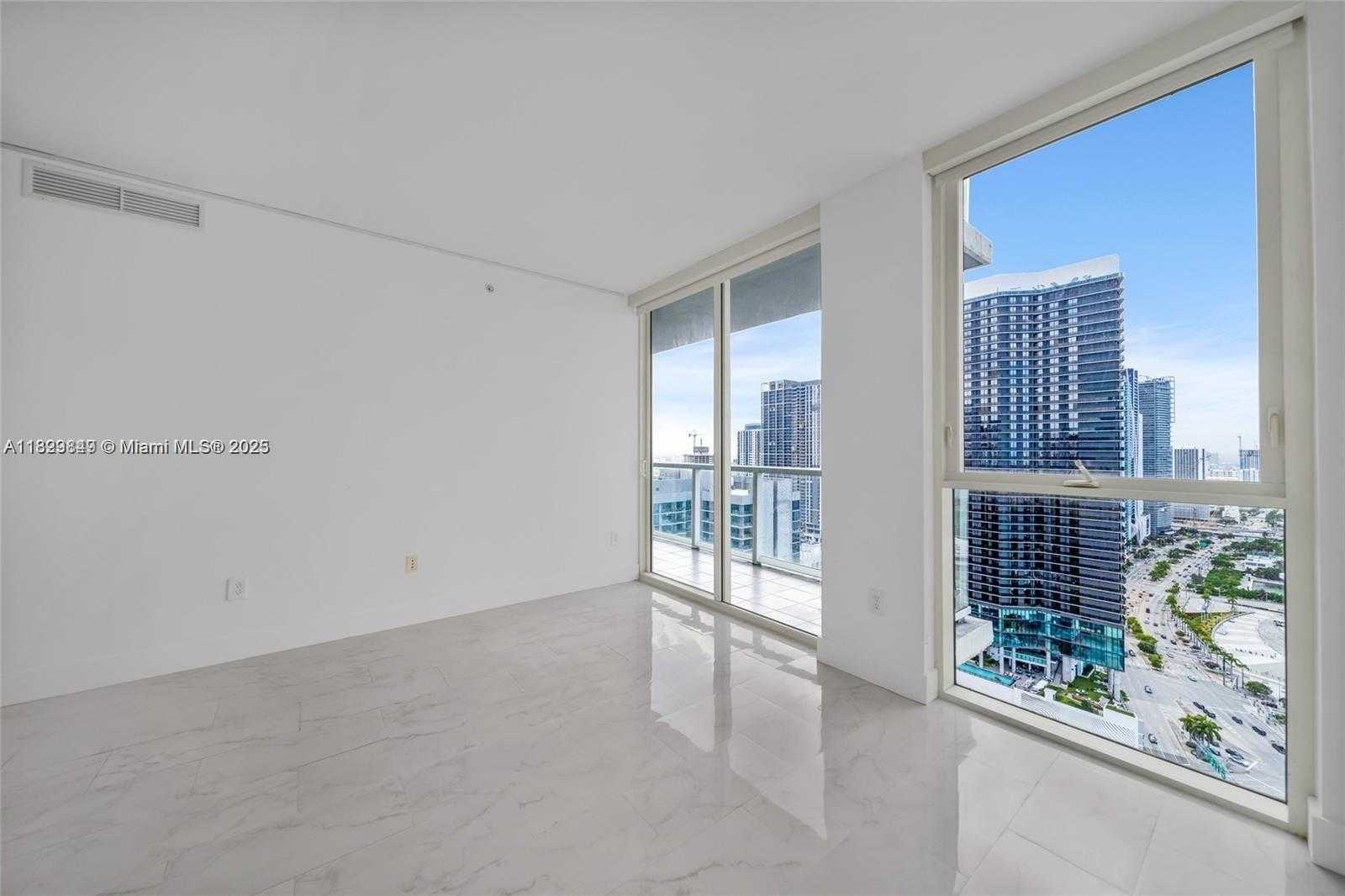 Small Image of 244 BISCAYNE BLVD #3704, Miami Number 18