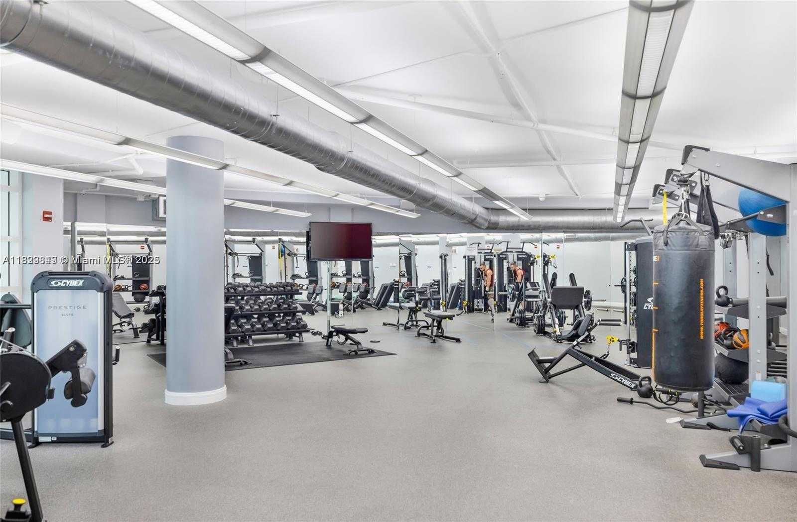 Small Image of 244 BISCAYNE BLVD #3704, Miami Number 33