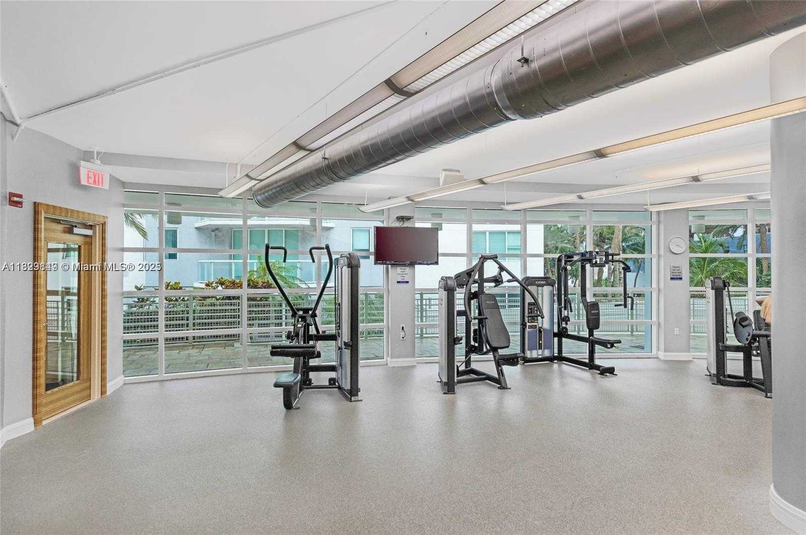 Small Image of 244 BISCAYNE BLVD #3704, Miami Number 34