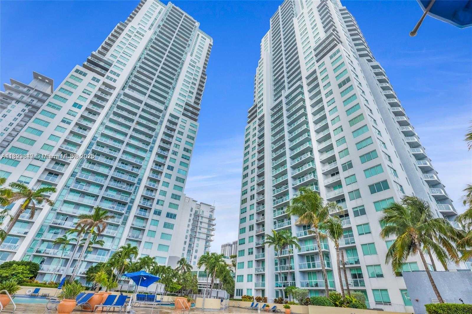 Small Image of 244 BISCAYNE BLVD #3704, Miami Number 37