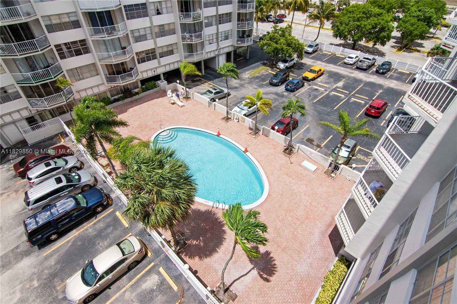 Small Image of 16740 NORTH EAST 9TH AVE #604, North Miami Beach Number 23