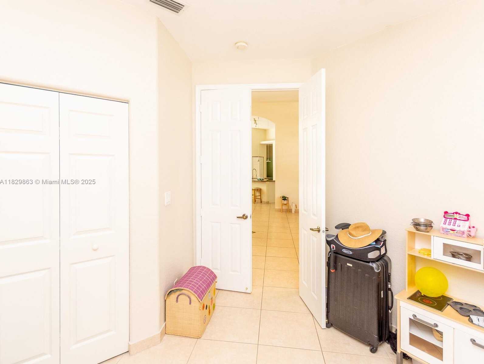 Small Image of 3967 NIGHTHAWK DR, Weston Number 51