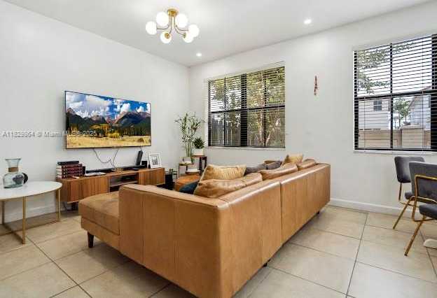 Small Image of 7042 NORTH WEST 103RD PATH, Doral Number 4