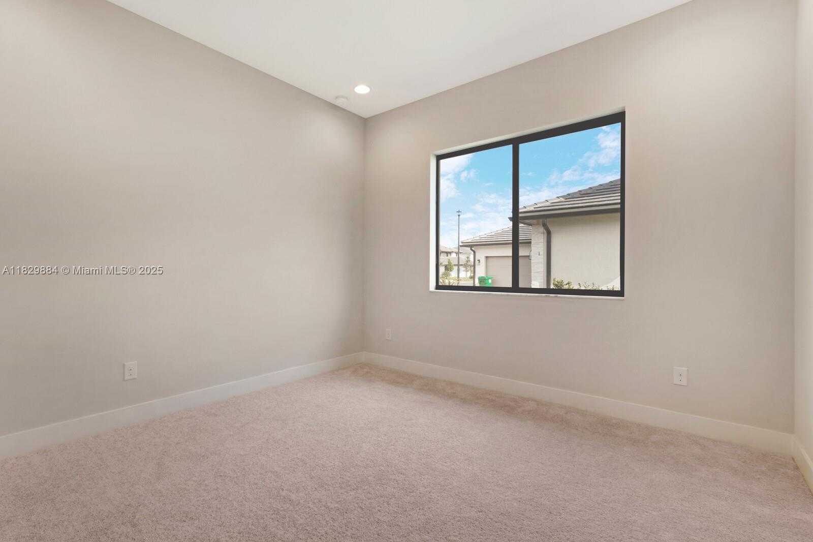 Small Image of 13130 ADDILYN CT, Davie Number 18