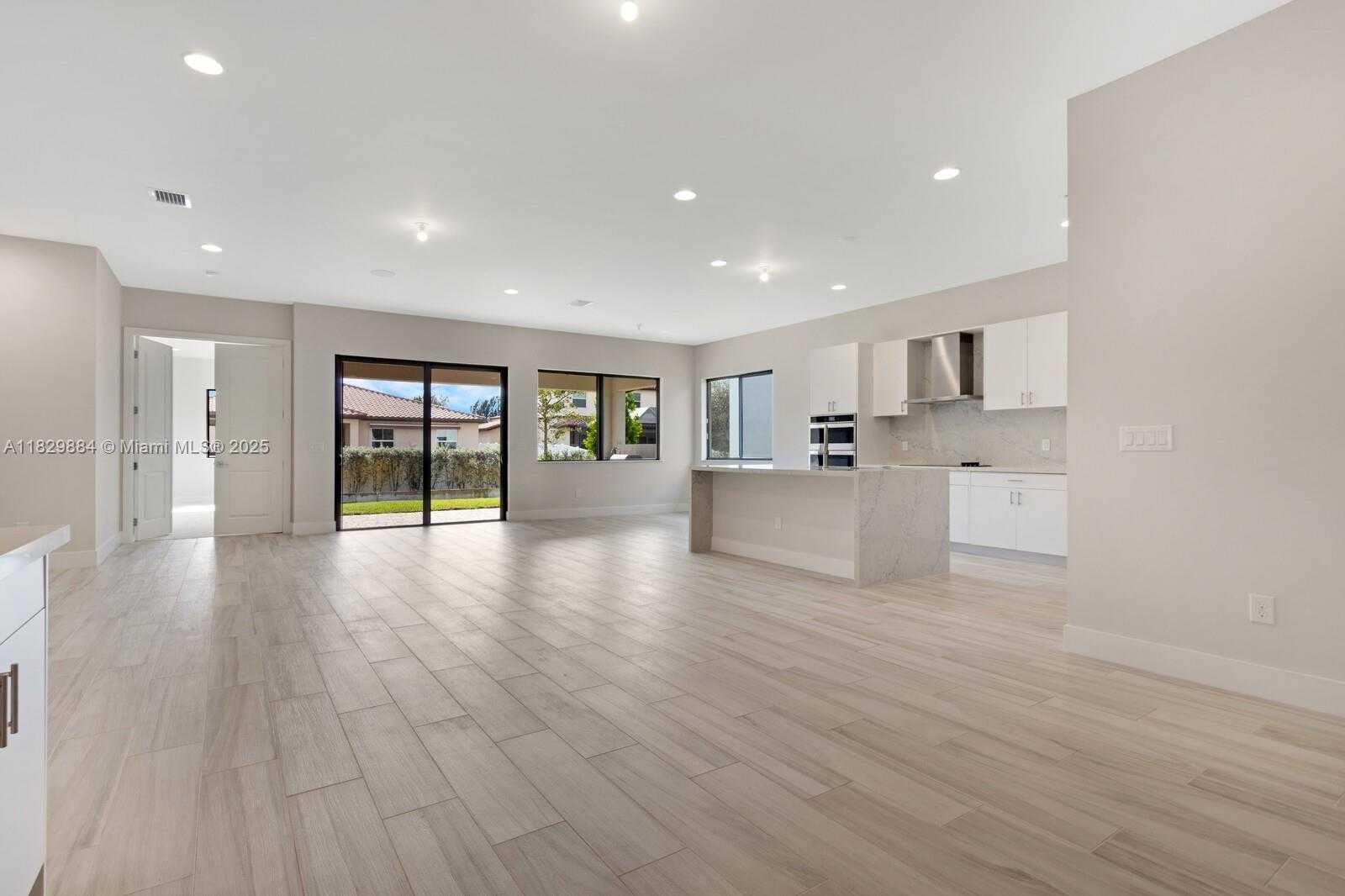 Small Image of 13130 ADDILYN CT, Davie Number 2