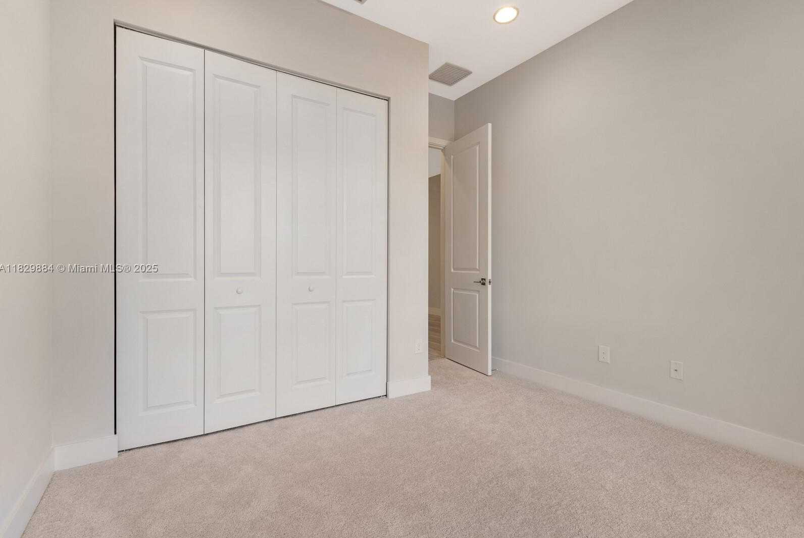 Small Image of 13130 ADDILYN CT, Davie Number 20
