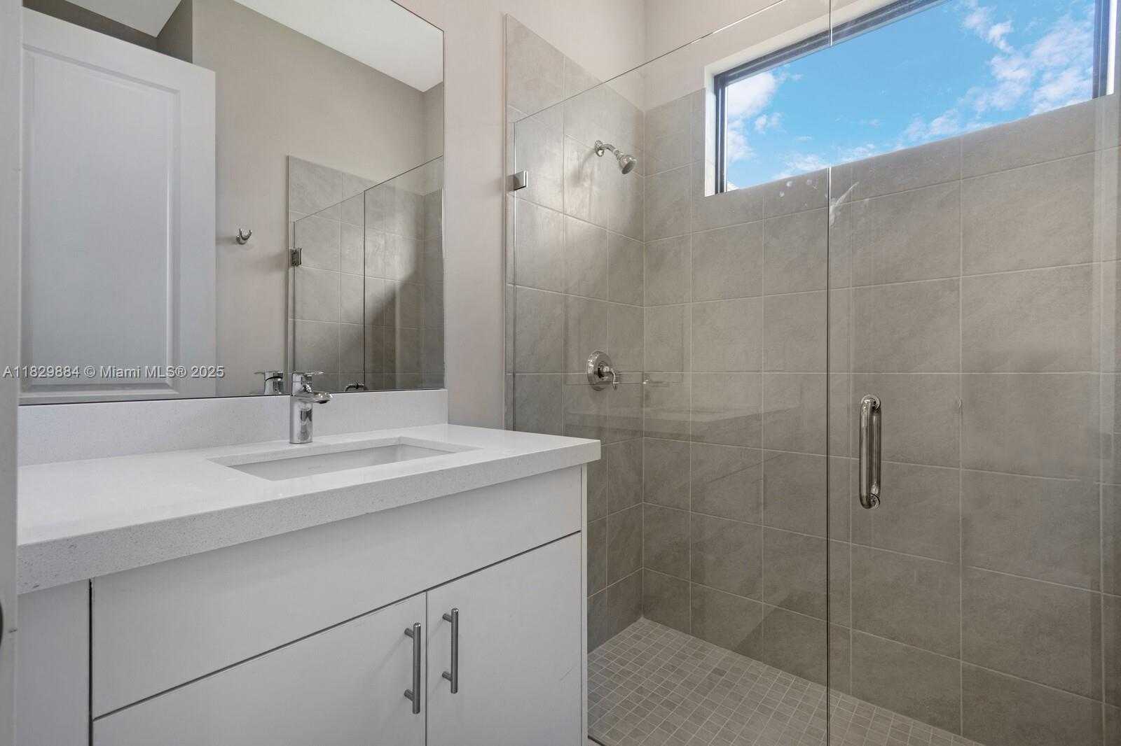 Small Image of 13130 ADDILYN CT, Davie Number 22